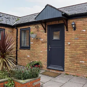 https://fern-cottage.cardiffhotelswales.com